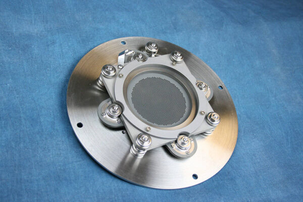 This image is of a mounted 6cm grid assembly without discharge chamber.